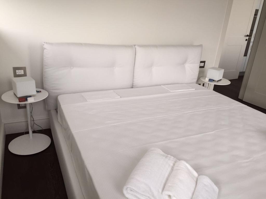 מילאנו Hemeras Boutique Homes - Design Flats Near The City Center מראה חיצוני תמונה