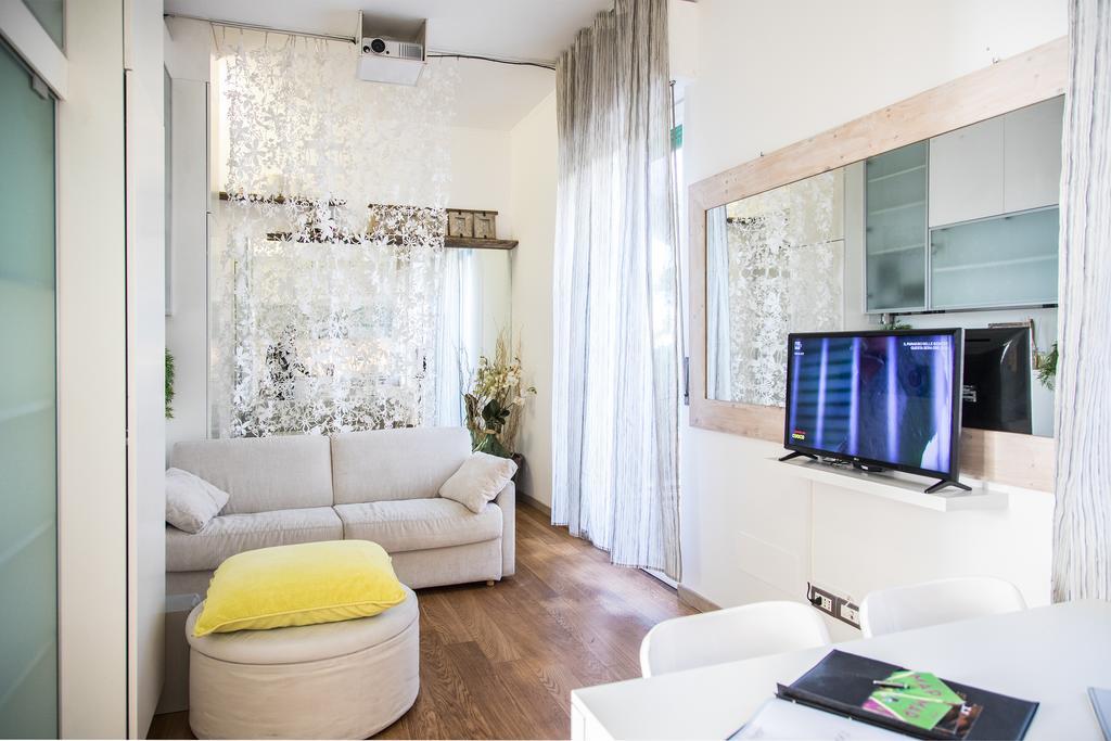 מילאנו Hemeras Boutique Homes - Design Flats Near The City Center מראה חיצוני תמונה
